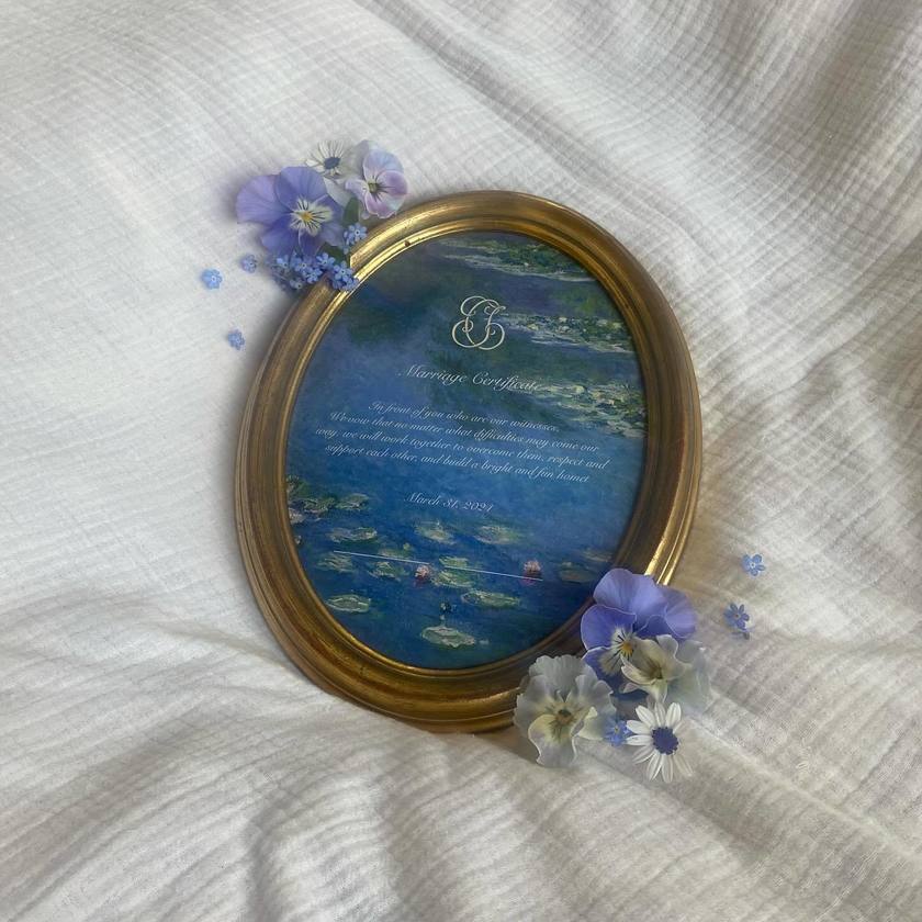 "Sworn Art": A Stylish Idea of Writing on Famous Paintings to Create Wedding Certificates 🖼️🎨にて紹介している画像