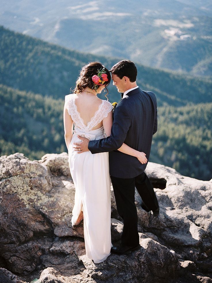 ロマンティックなwedding dressを20着あつめました♡にて紹介している画像