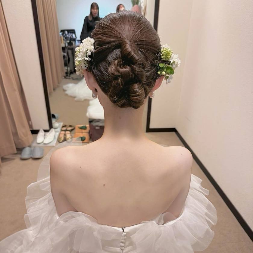 Not Just a Little, But a Lot♡ Adorably Decorating Both Sides with “Fluffy” Flowers＊にて紹介している画像