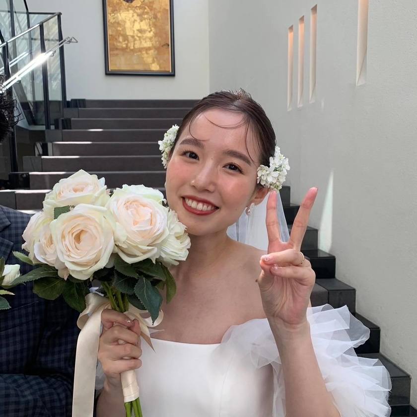 Not Just a Little, But a Lot♡ Adorably Decorating Both Sides with “Fluffy” Flowers＊にて紹介している画像