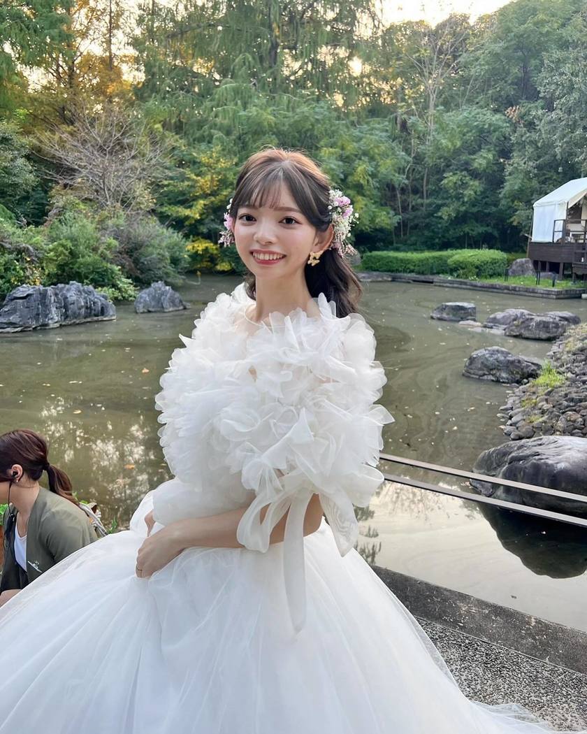 Not Just a Little, But a Lot♡ Adorably Decorating Both Sides with “Fluffy” Flowers＊にて紹介している画像