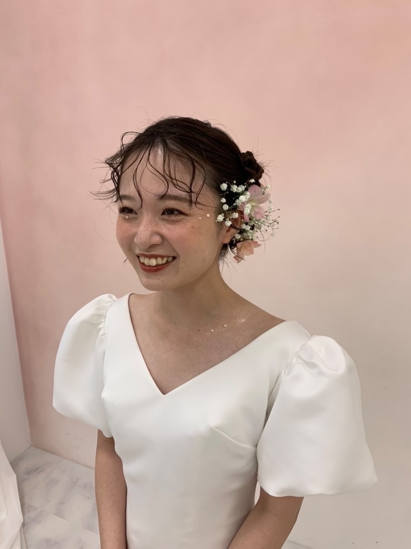 Not Just a Little, But a Lot♡ Adorably Decorating Both Sides with “Fluffy” Flowers＊にて紹介している画像