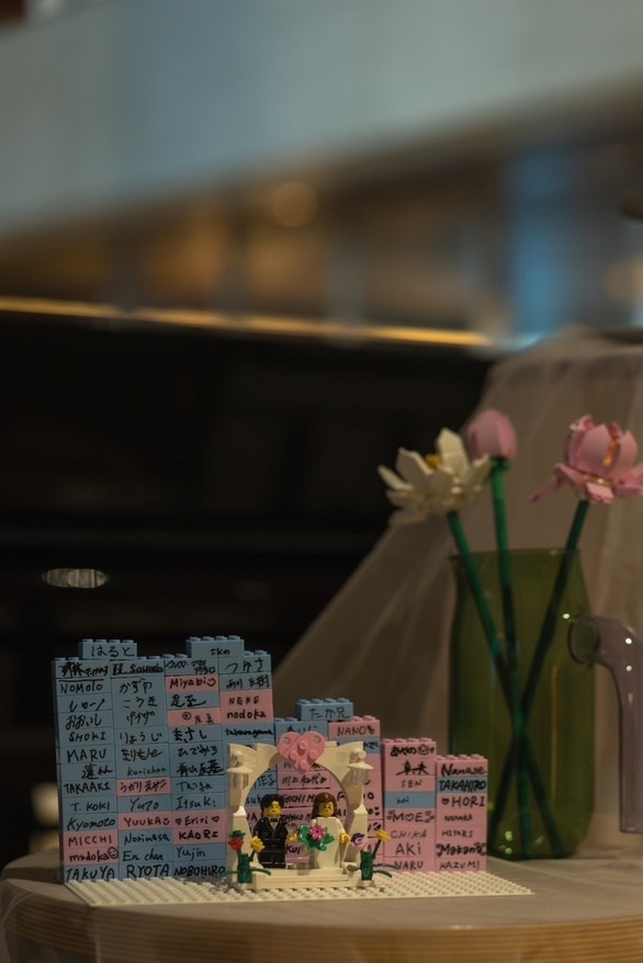遊び心をくすぐられる💛可愛くて楽しいレゴの結婚証明書が素敵💙にて紹介している画像