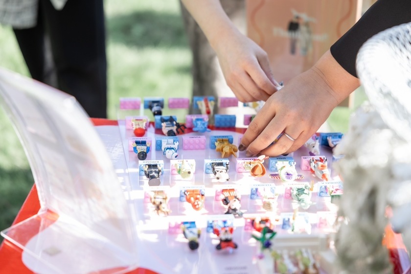 遊び心をくすぐられる💛可愛くて楽しいレゴの結婚証明書が素敵💙にて紹介している画像