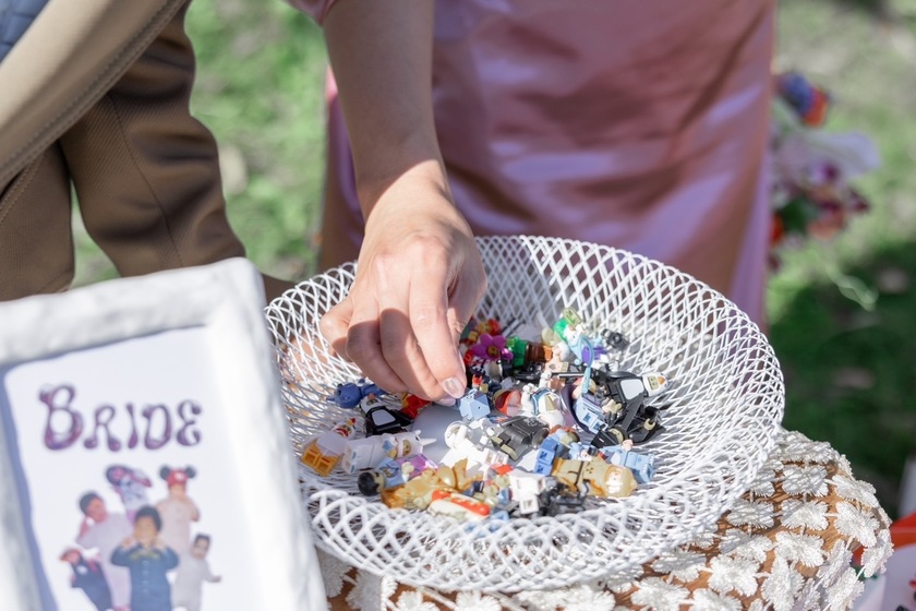 遊び心をくすぐられる💛可愛くて楽しいレゴの結婚証明書が素敵💙にて紹介している画像