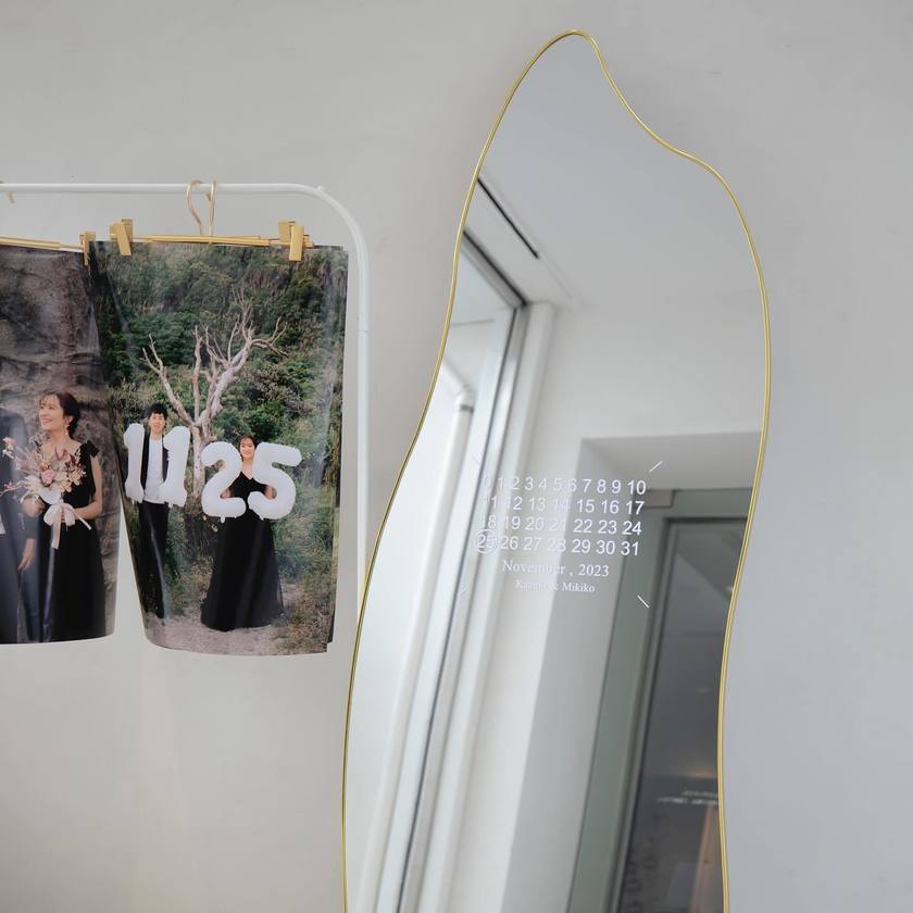 Stylish Brides: The Must-Have Full-Length Wave Mirror You Can Buy Here! ♡にて紹介している画像