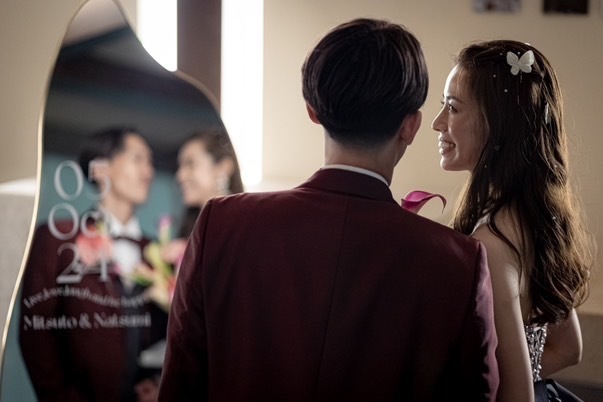 Stylish Brides: The Must-Have Full-Length Wave Mirror You Can Buy Here! ♡にて紹介している画像