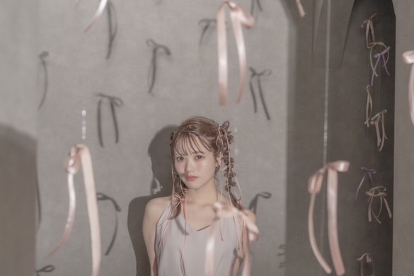 DIY Ribbon Curtains You Can Make Yourself: Trendy Ways to Use Them for Weddings and Recommended Ribbons to Create Them 🎀にて紹介している画像