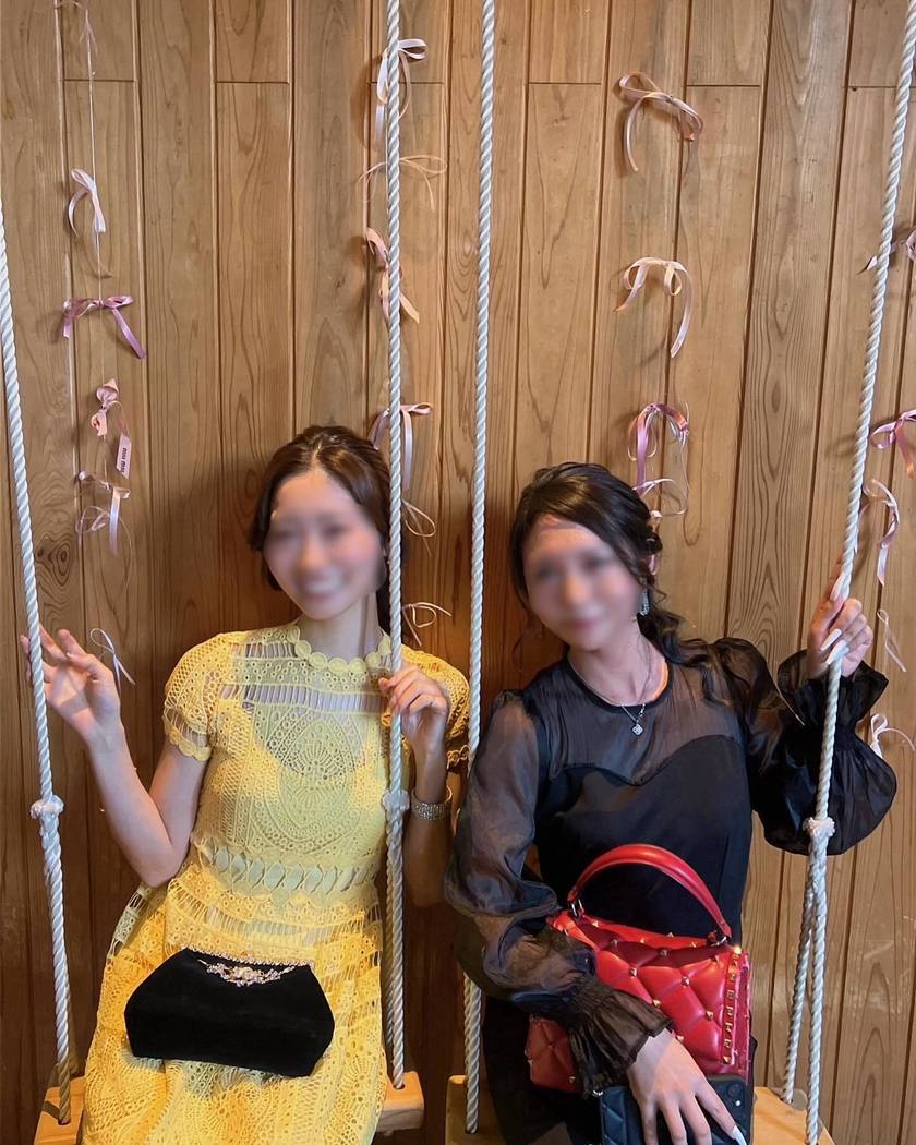 DIY Ribbon Curtains You Can Make Yourself: Trendy Ways to Use Them for Weddings and Recommended Ribbons to Create Them 🎀にて紹介している画像