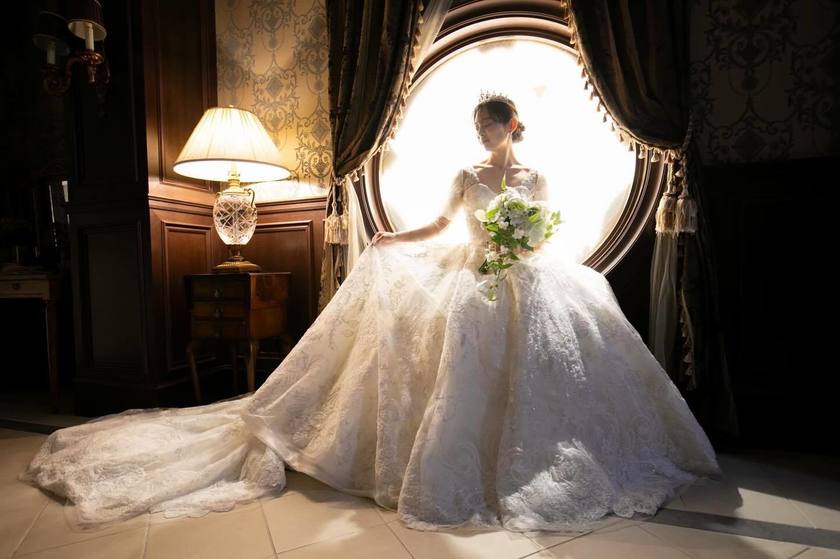 韓国ドレス好きにおすすめ🤍ヴィクトリアフランセスカHLD-00066着用のリアル花嫁さん特集にて紹介している画像