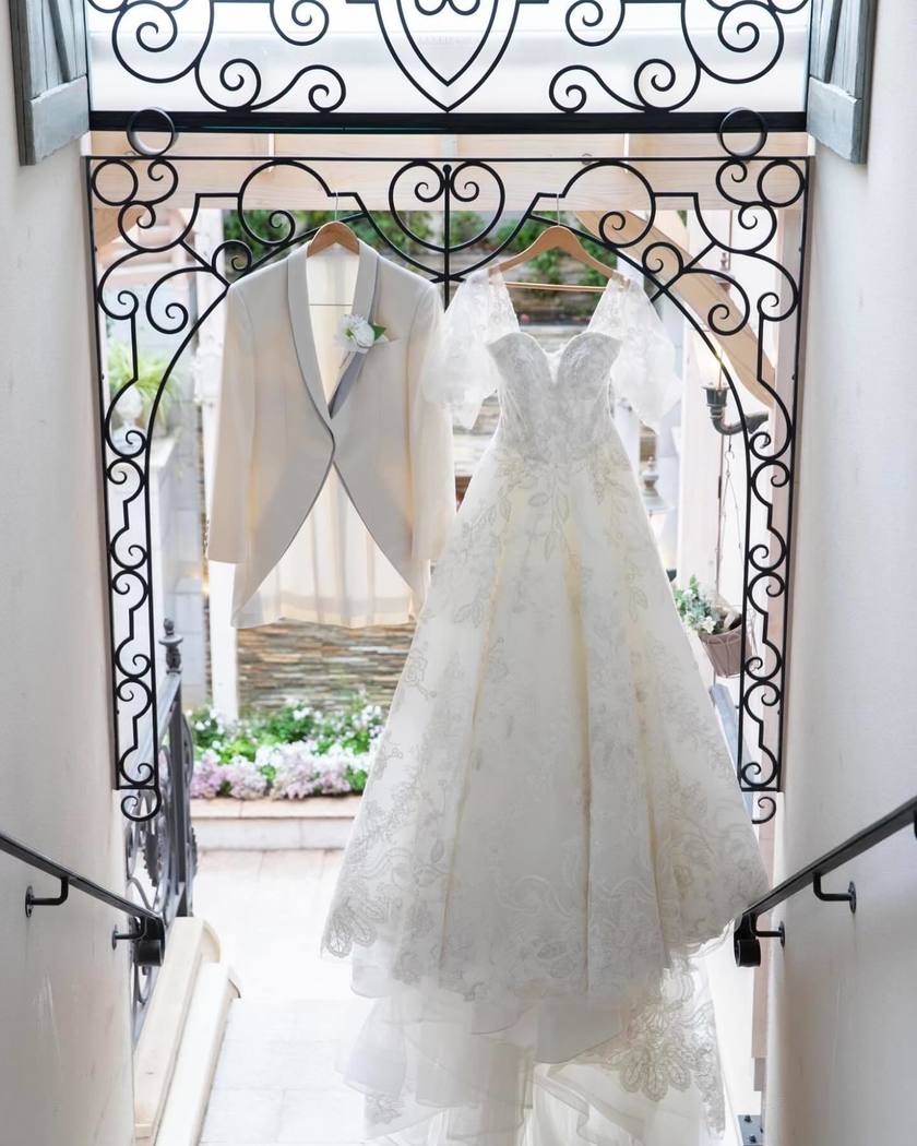 韓国ドレス好きにおすすめ🤍ヴィクトリアフランセスカHLD-00066着用のリアル花嫁さん特集にて紹介している画像