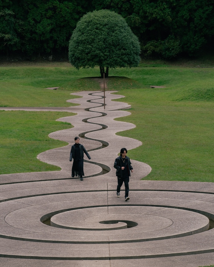 "Discover the Charm: Stunning Wedding Photos at Nara's Muro Mount Park Artistic Forest - Includes Usage Fees and Rules 🍃🎨"にて紹介している画像