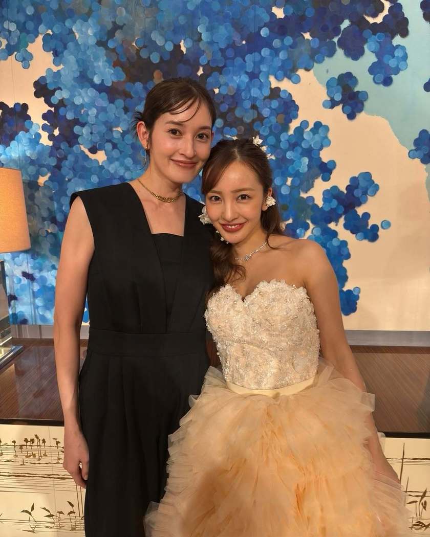 A Comprehensive Summary of Tomomi Itano's Luxurious Weddings at the Palace Hotel Tokyo (Including Both Past Ceremonies) 💖にて紹介している画像