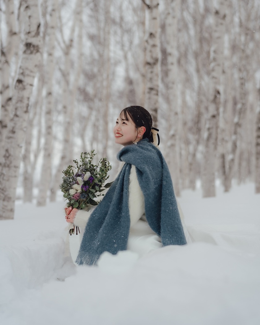 Silver World: A Collection of Sample Wedding Photos Captured in the Snowy Landscapes of the Northern Country ❄️⛄にて紹介している画像