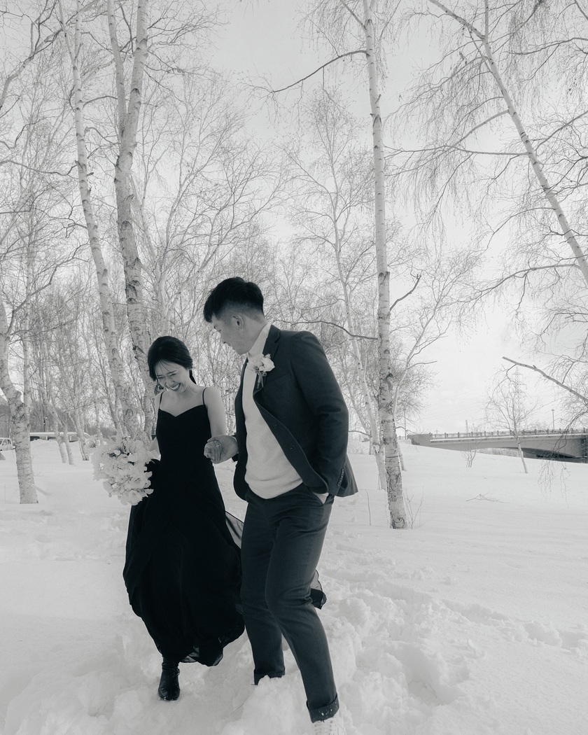 Silver World: A Collection of Sample Wedding Photos Captured in the Snowy Landscapes of the Northern Country ❄️⛄にて紹介している画像