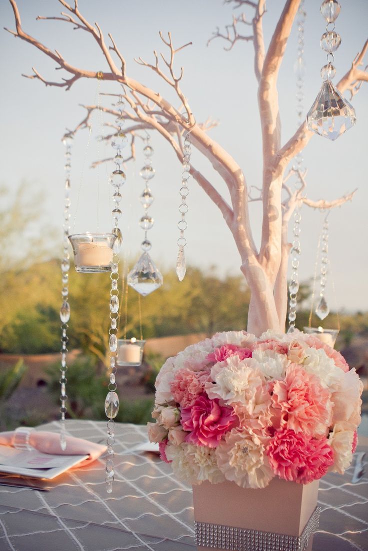 テーマのお花はカーネーション♡ほんわか可愛いフラワーコーディネート♩にて紹介している画像