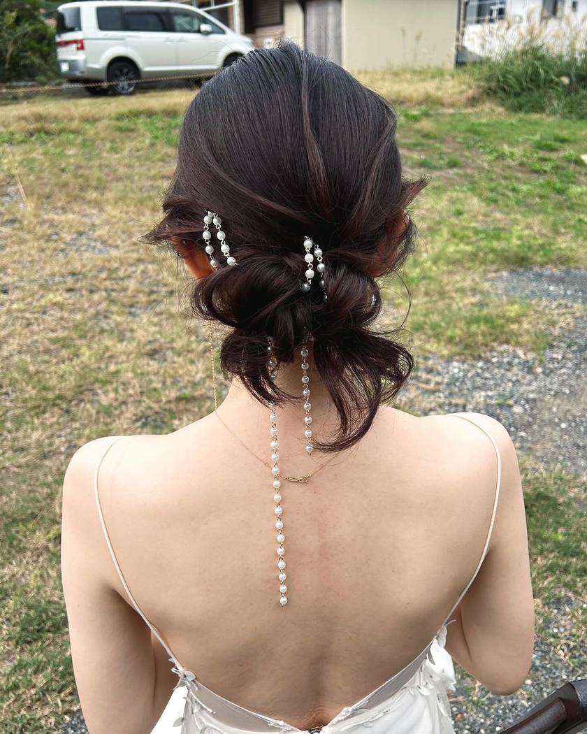 Stylish and Artistic: Sparkling Chain Arranged Hair is Set to Trend✨にて紹介している画像