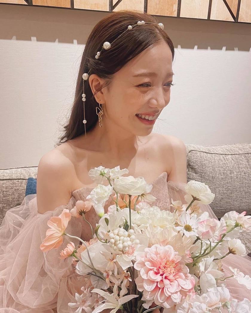 Stylish and Artistic: Sparkling Chain Arranged Hair is Set to Trend✨にて紹介している画像