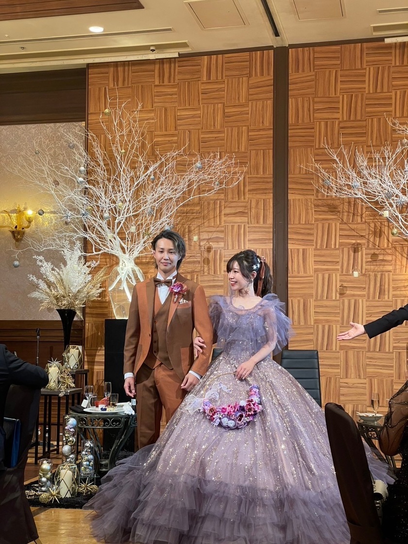 KIYOKO HATA×marryのコラボドレス［星降るドレス］を着用したお写真まとめにて紹介している画像