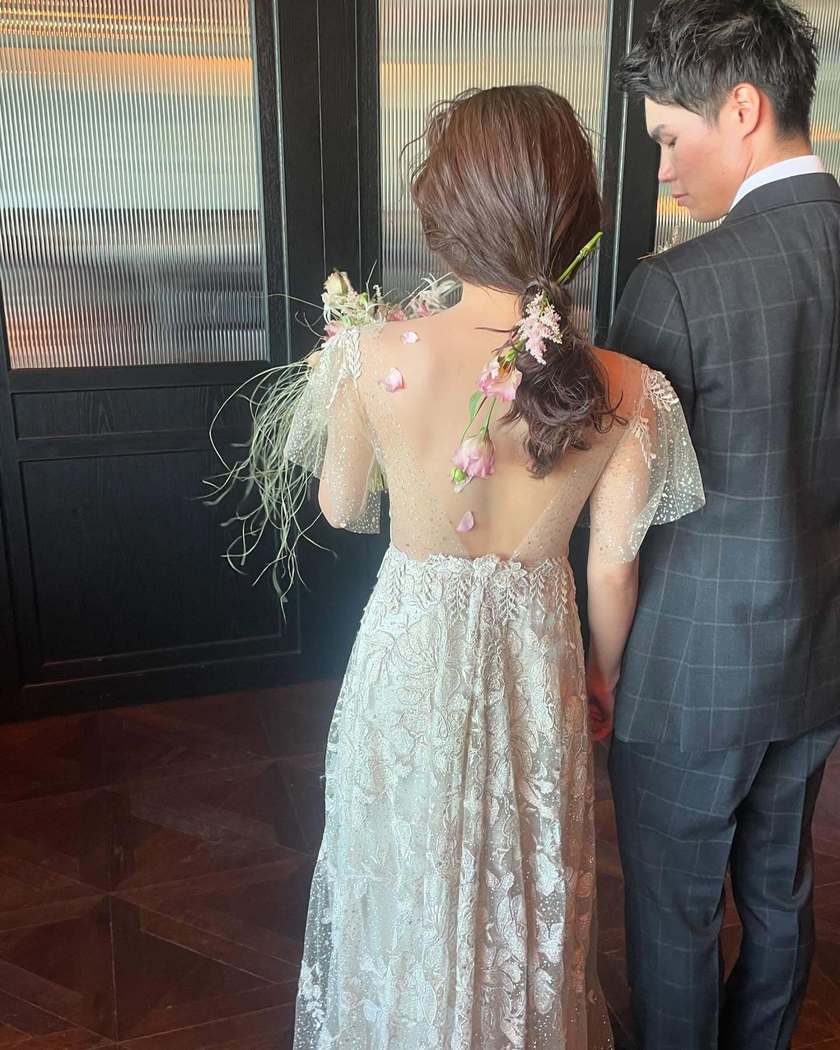 【2025年最新】ドレスも和装も♡可愛いブライダルヘアアレンジ特集にて紹介している画像