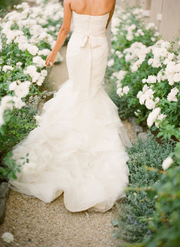 ロマンティックなwedding dressを20着あつめました♡にて紹介している画像