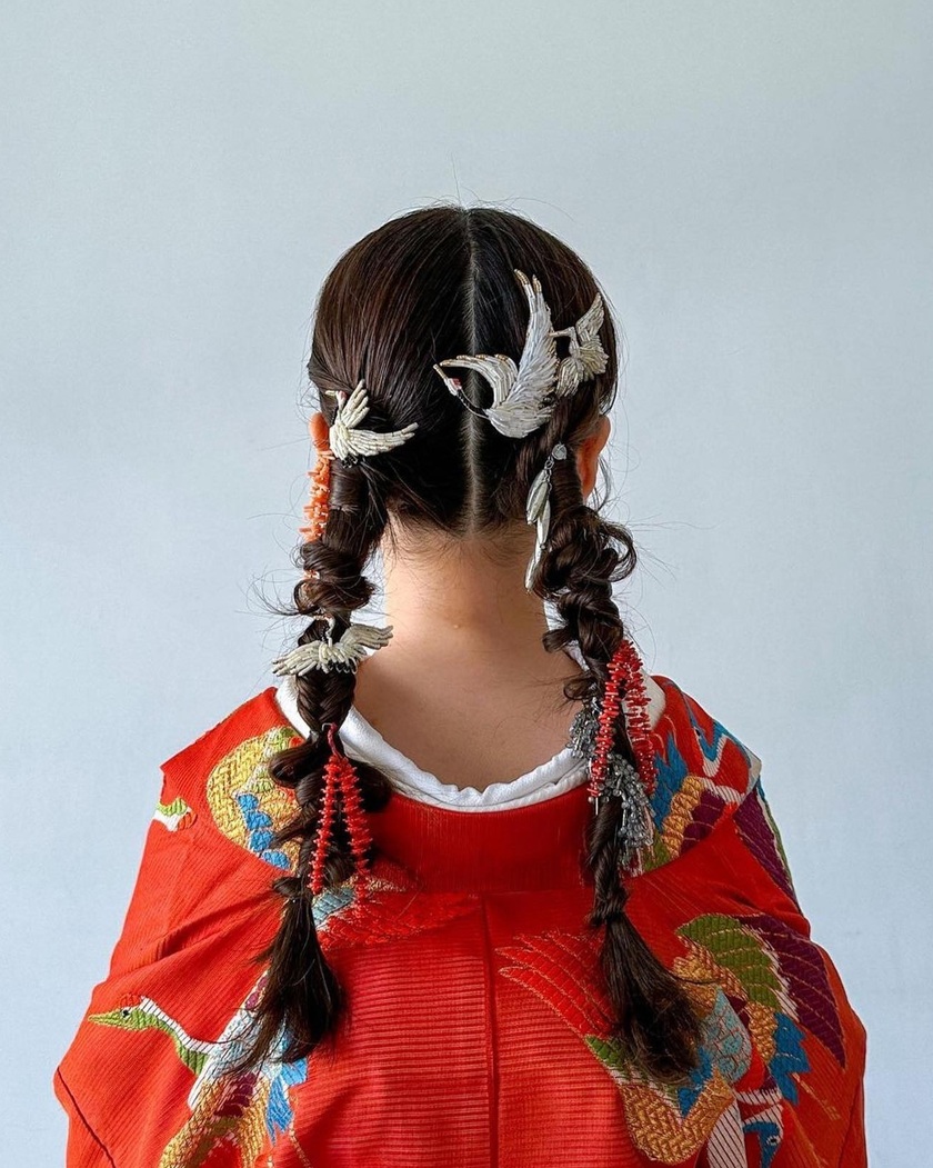 和婚・和装前撮りをするならこれにしたい♡アクセサリーブランド【kudk】のヘッドドレスが可愛い🦢にて紹介している画像