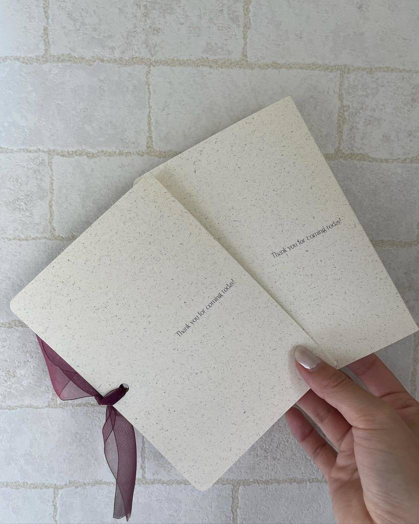 どんなのがいい？🥂先輩花嫁さんの【手作りメニュー表】可愛いデザイン9選にて紹介している画像