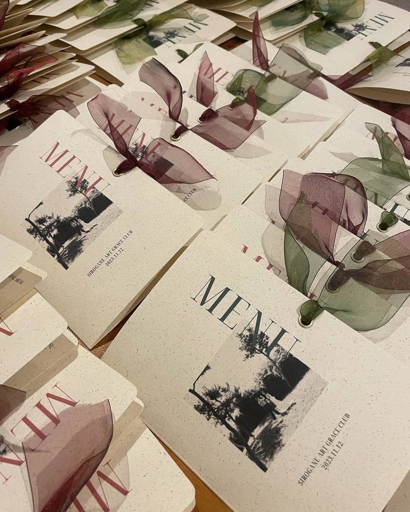 どんなのがいい？🥂先輩花嫁さんの【手作りメニュー表】可愛いデザイン9選にて紹介している画像