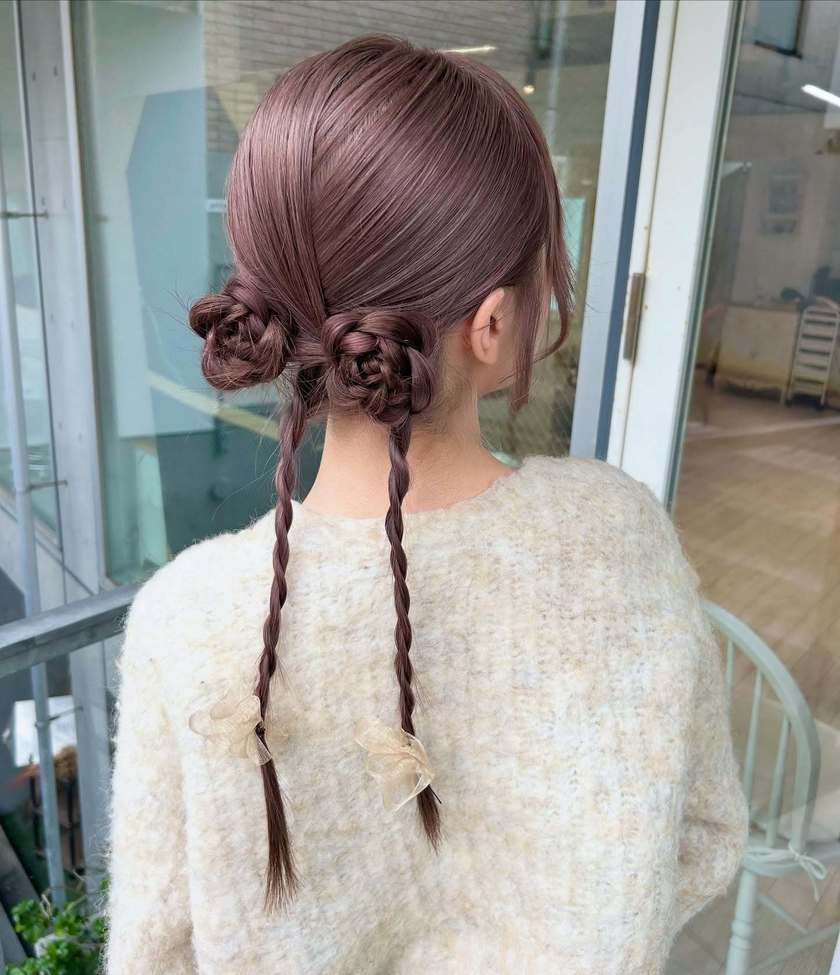 【2025年最新】美容師さんにそのまま見せる用♡真似したい可愛いお呼ばれヘア26選にて紹介している画像