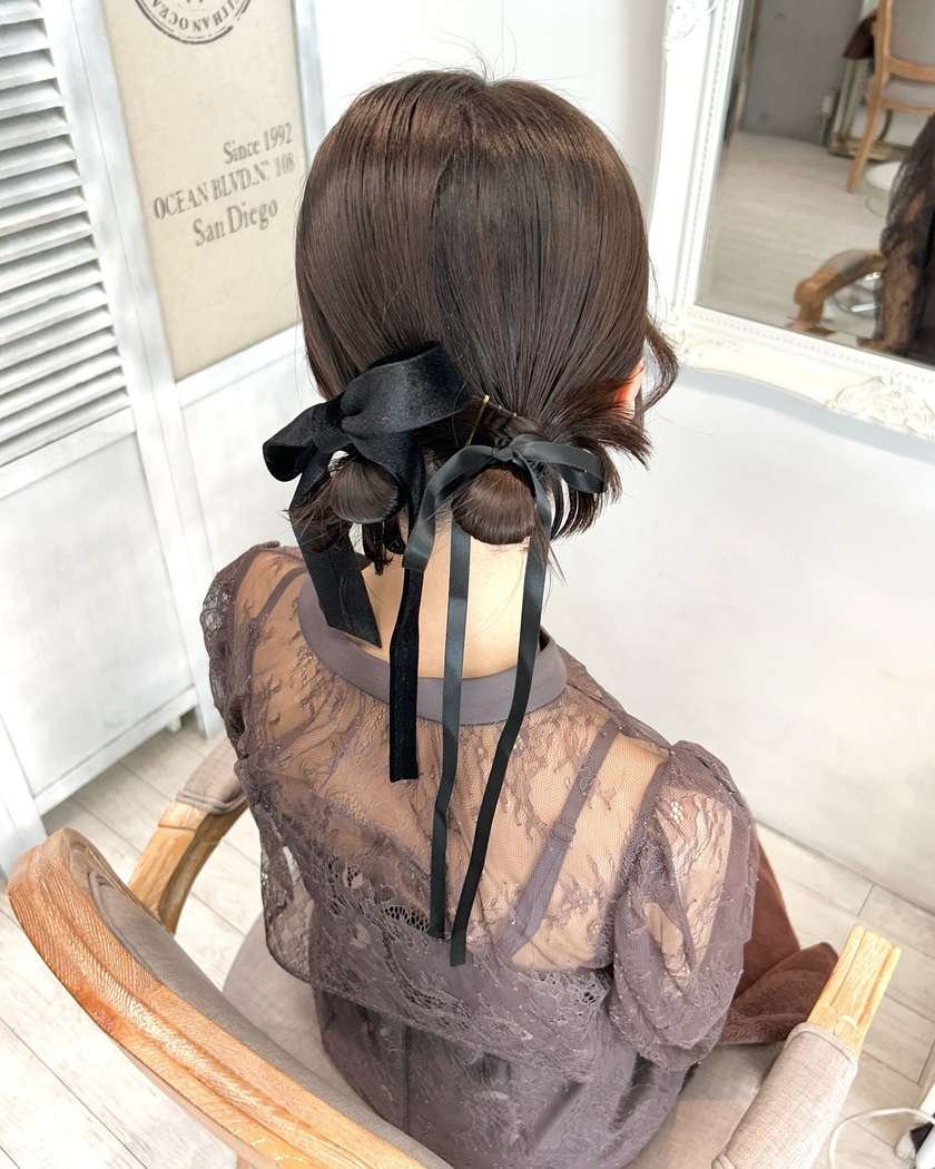 【2025年最新】美容師さんにそのまま見せる用♡真似したい可愛いお呼ばれヘア26選にて紹介している画像