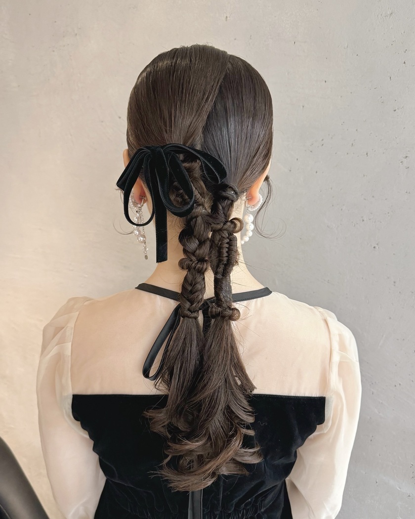 【2025年最新】美容師さんにそのまま見せる用♡真似したい可愛いお呼ばれヘア26選にて紹介している画像