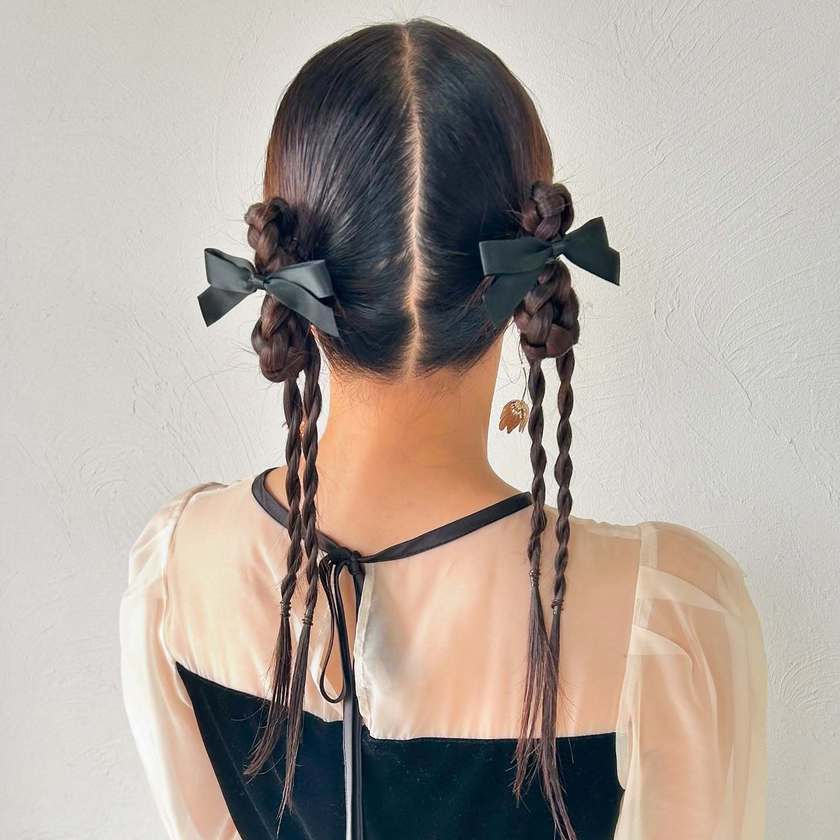 【2025年最新】美容師さんにそのまま見せる用♡真似したい可愛いお呼ばれヘア26選にて紹介している画像