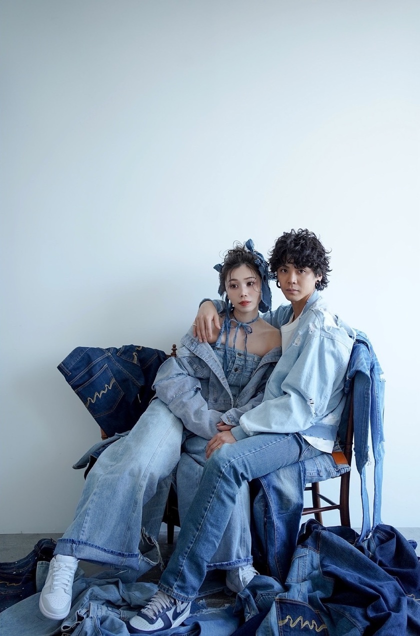 真似したい！2025年版最新デニム前撮りのおしゃれなお手本＆おすすめアイテム特集🩵💙にて紹介している画像