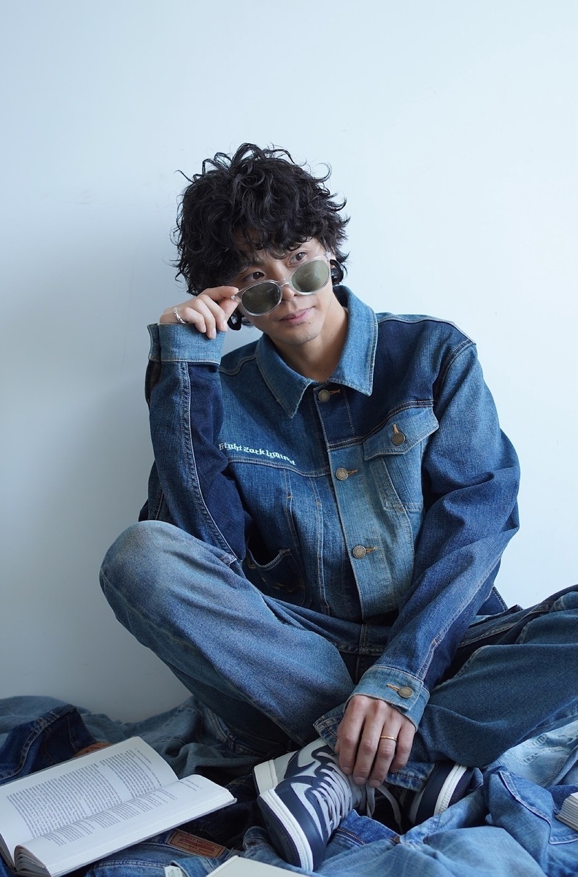 真似したい！2025年版最新デニム前撮りのおしゃれなお手本＆おすすめアイテム特集🩵💙にて紹介している画像