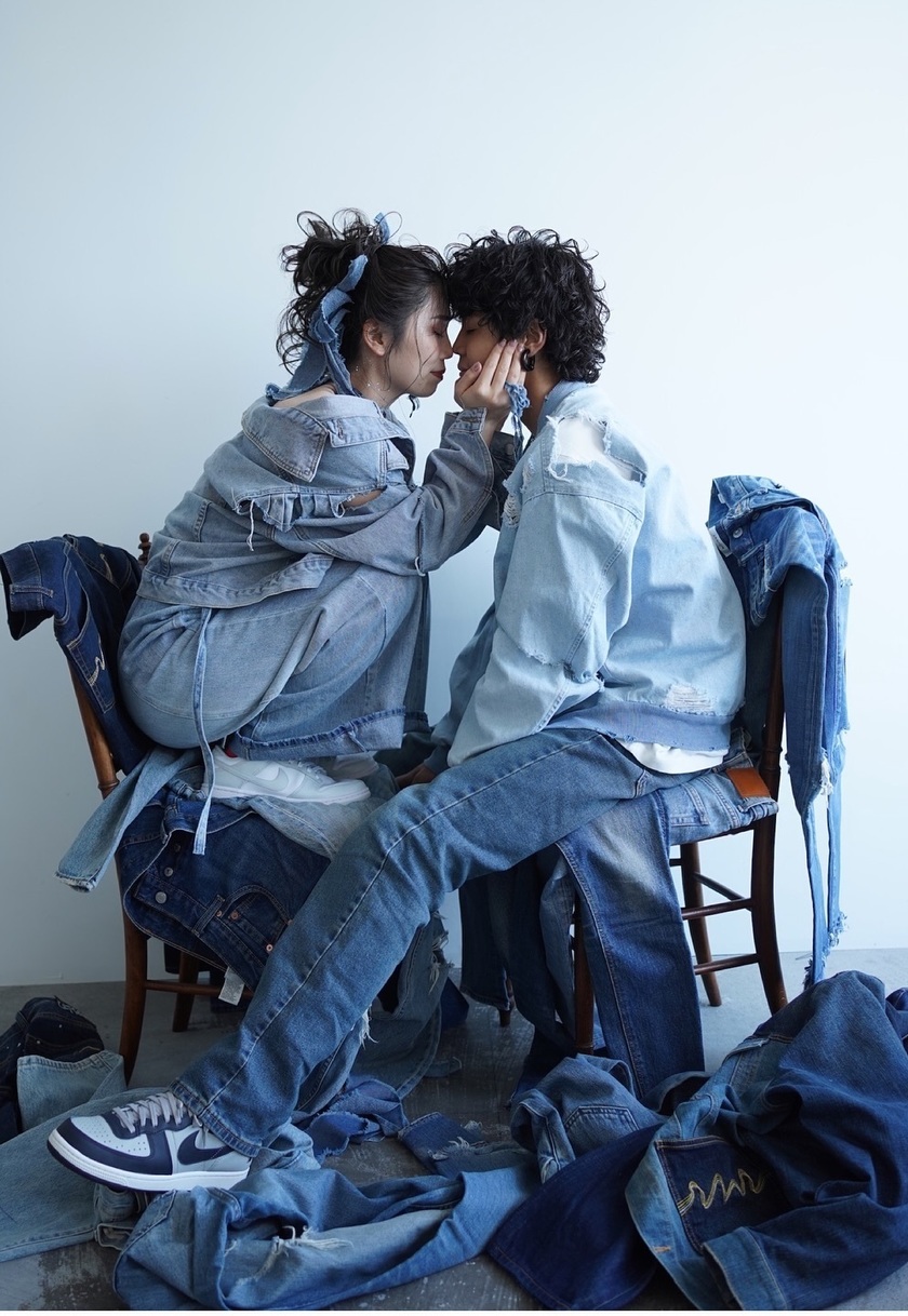 真似したい！2025年版最新デニム前撮りのおしゃれなお手本＆おすすめアイテム特集🩵💙にて紹介している画像