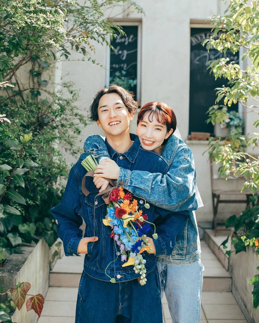 真似したい！2025年版最新デニム前撮りのおしゃれなお手本＆おすすめアイテム特集🩵💙にて紹介している画像