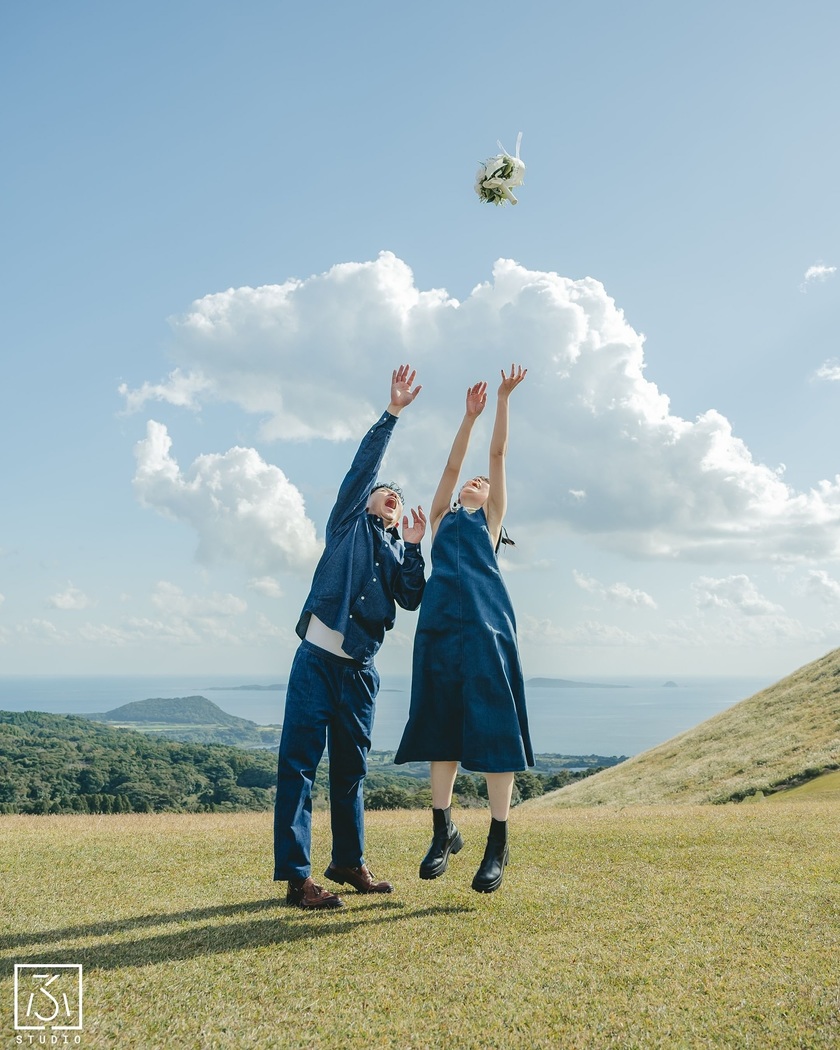 真似したい！2025年版最新デニム前撮りのおしゃれなお手本＆おすすめアイテム特集🩵💙にて紹介している画像