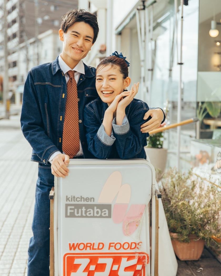 真似したい！2025年版最新デニム前撮りのおしゃれなお手本＆おすすめアイテム特集🩵💙にて紹介している画像