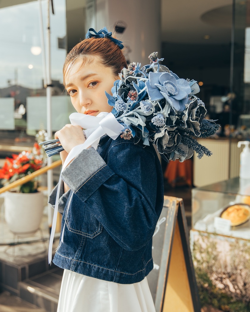 真似したい！2025年版最新デニム前撮りのおしゃれなお手本＆おすすめアイテム特集🩵💙にて紹介している画像