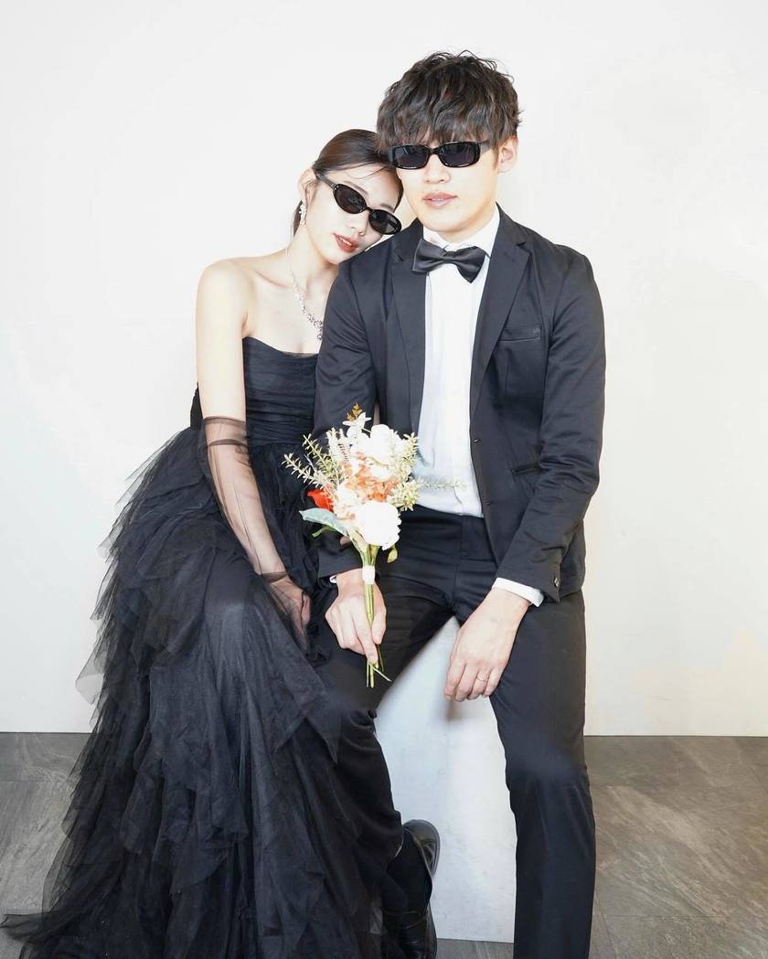 みんな可愛い♡令和5年。今どきカップルの入籍しましたフォト用コーデお手本11選にて紹介している画像