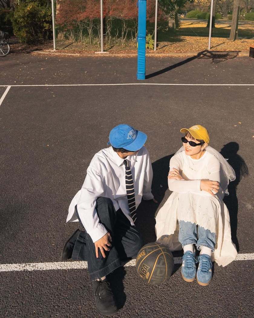 みんな可愛い♡令和5年。今どきカップルの入籍しましたフォト用コーデお手本11選にて紹介している画像