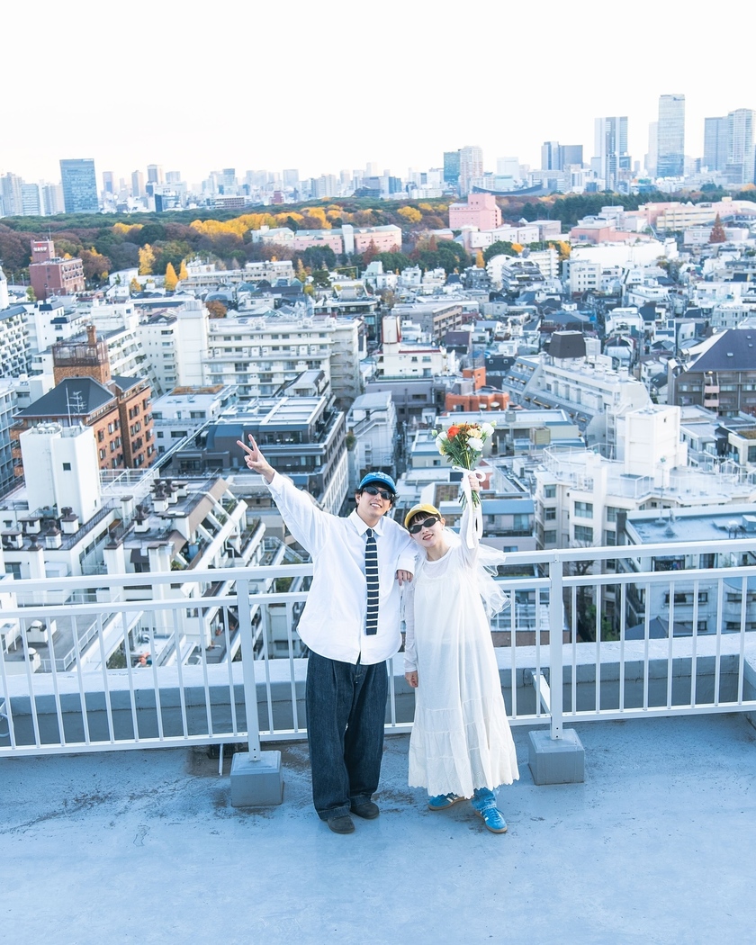 みんな可愛い♡令和5年。今どきカップルの入籍しましたフォト用コーデお手本11選にて紹介している画像