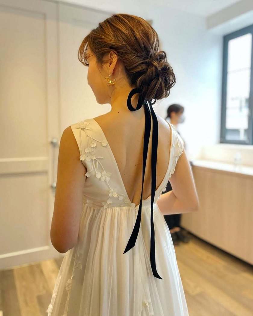 ヘアメイクアーティストhiroさんが手掛ける♡お手本にしたい【リボンヘア】wedding style⑫選にて紹介している画像
