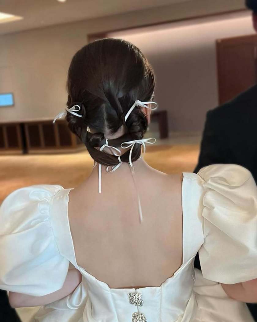 ヘアメイクアーティストhiroさんが手掛ける♡お手本にしたい【リボンヘア】wedding style⑫選にて紹介している画像