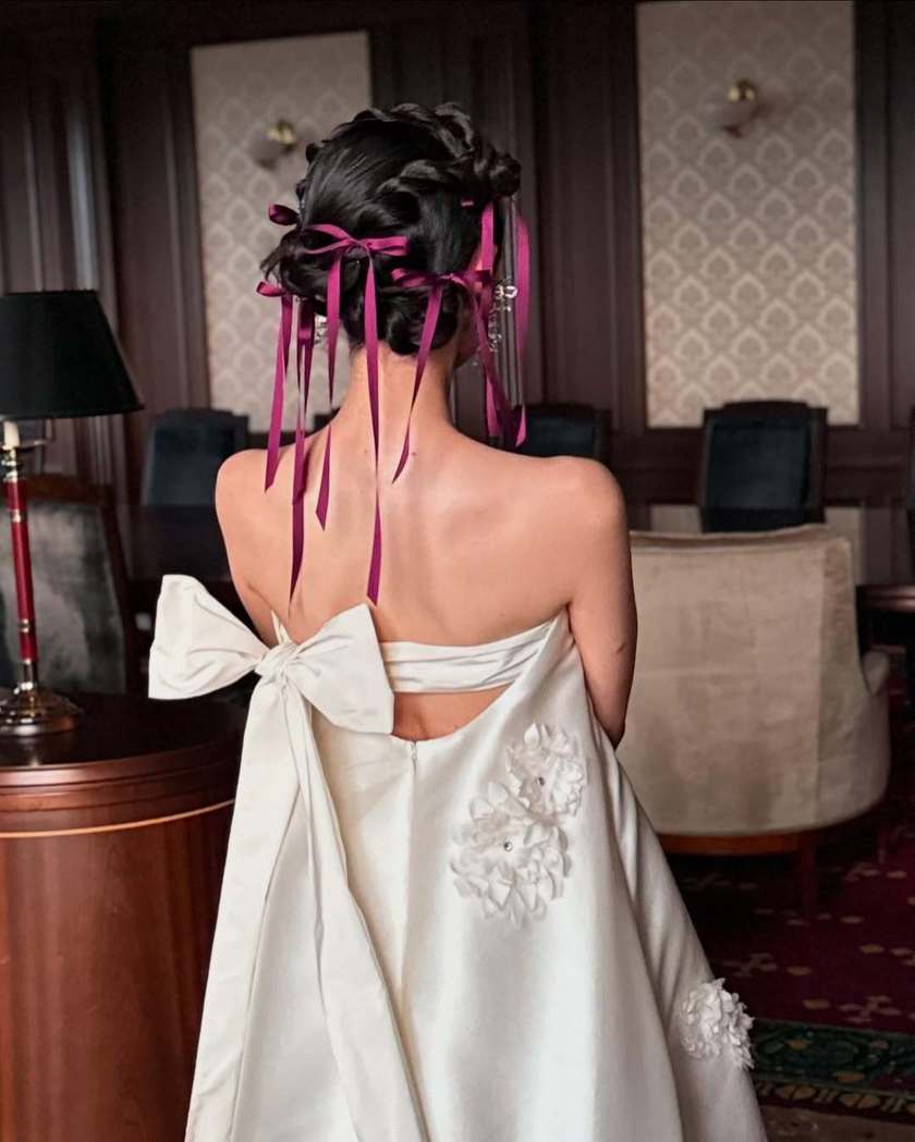 ヘアメイクアーティストhiroさんが手掛ける♡お手本にしたい【リボンヘア】wedding style⑫選にて紹介している画像