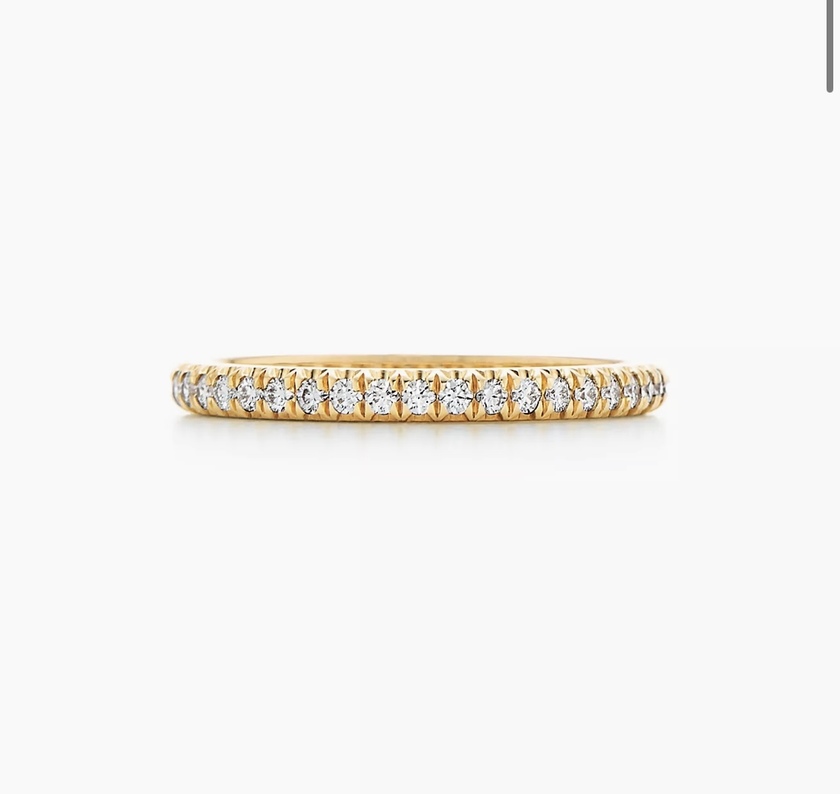 ＼2025年4月現在／憧れブランド。ティファニーの結婚指輪の価格帯はどのくらい？にて紹介している画像