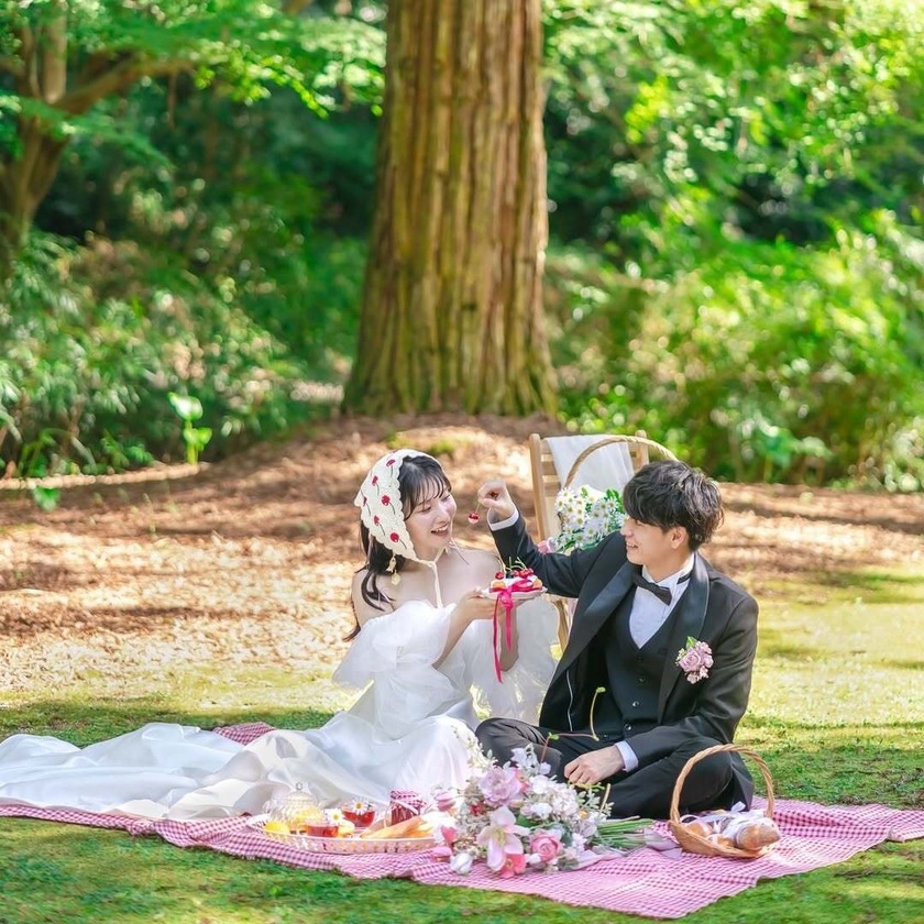 レースのスカーフ♡韓国で流行ってる『バブーシュカ』お手本にしたい花嫁コーデ8選にて紹介している画像