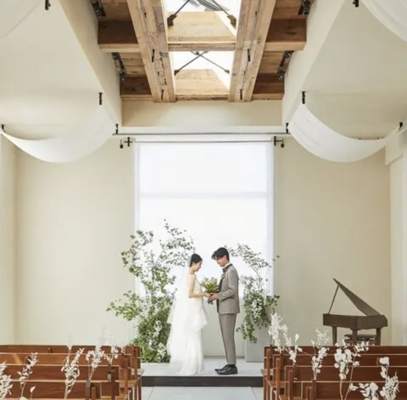 挙式も披露宴もOK！ペットと一緒に結婚式ができるペットフレンドリーな結婚式場7選♡【東京編】にて紹介している画像