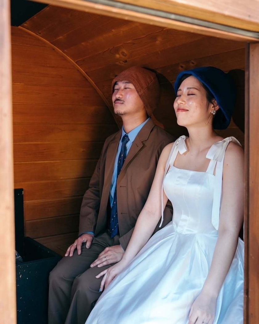 サウナー夫婦必見！結婚式にも“ととのい”を《サウナ婚》テーマのウェディングアイデア9選♨️にて紹介している画像