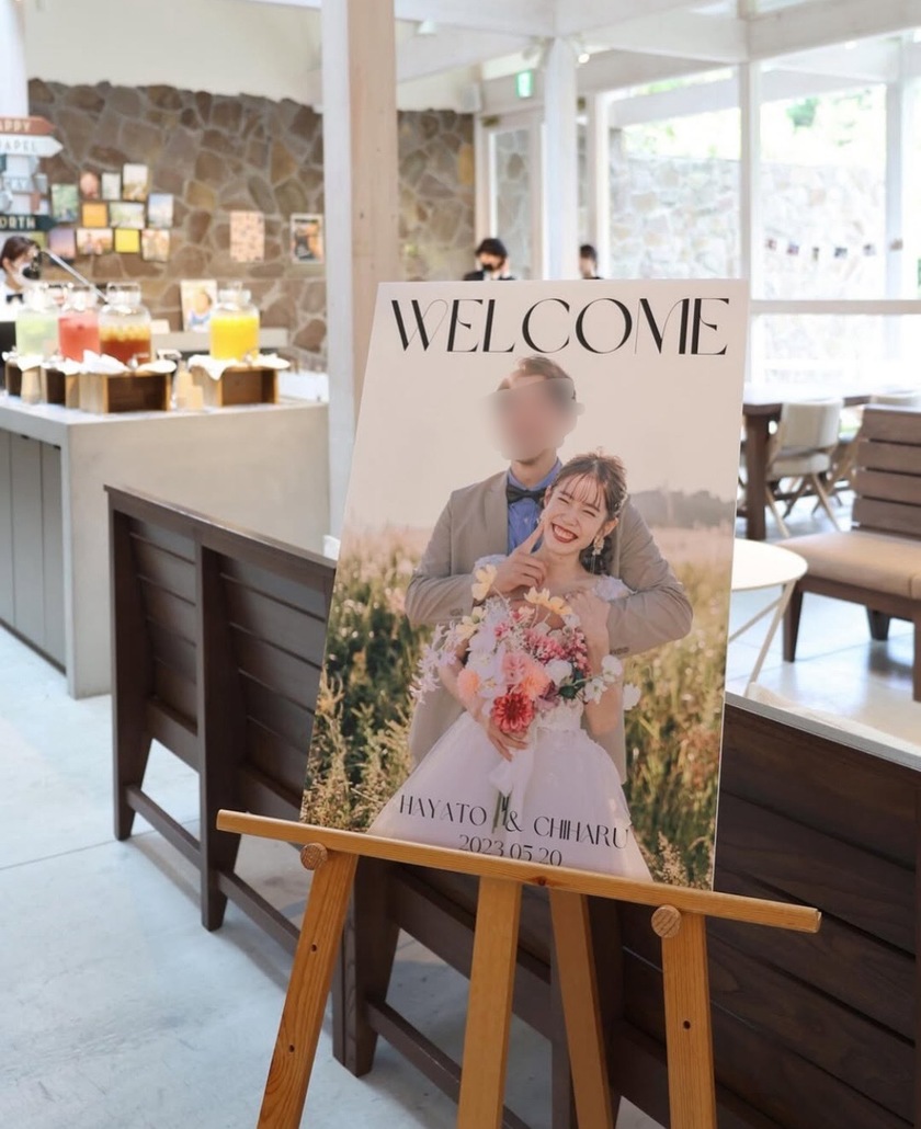 2025〜2026年に結婚式を挙げる花嫁さんへ♡写真メインのウェルカムボード最新お手本8選♡にて紹介している画像